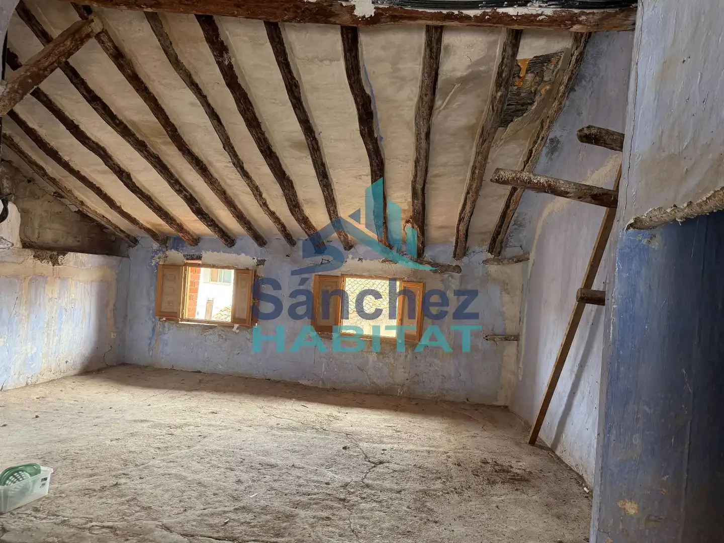 Finca rústica en venda en Chelva amb Jardí privat, Terrassa i Traster