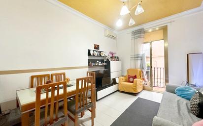 Living room of Flat for sale in  Barcelona Capital  with Balcony