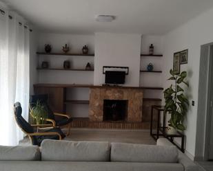 Living room of Flat to rent in Sant Feliu de Guíxols  with Heating, Parquet flooring and Terrace