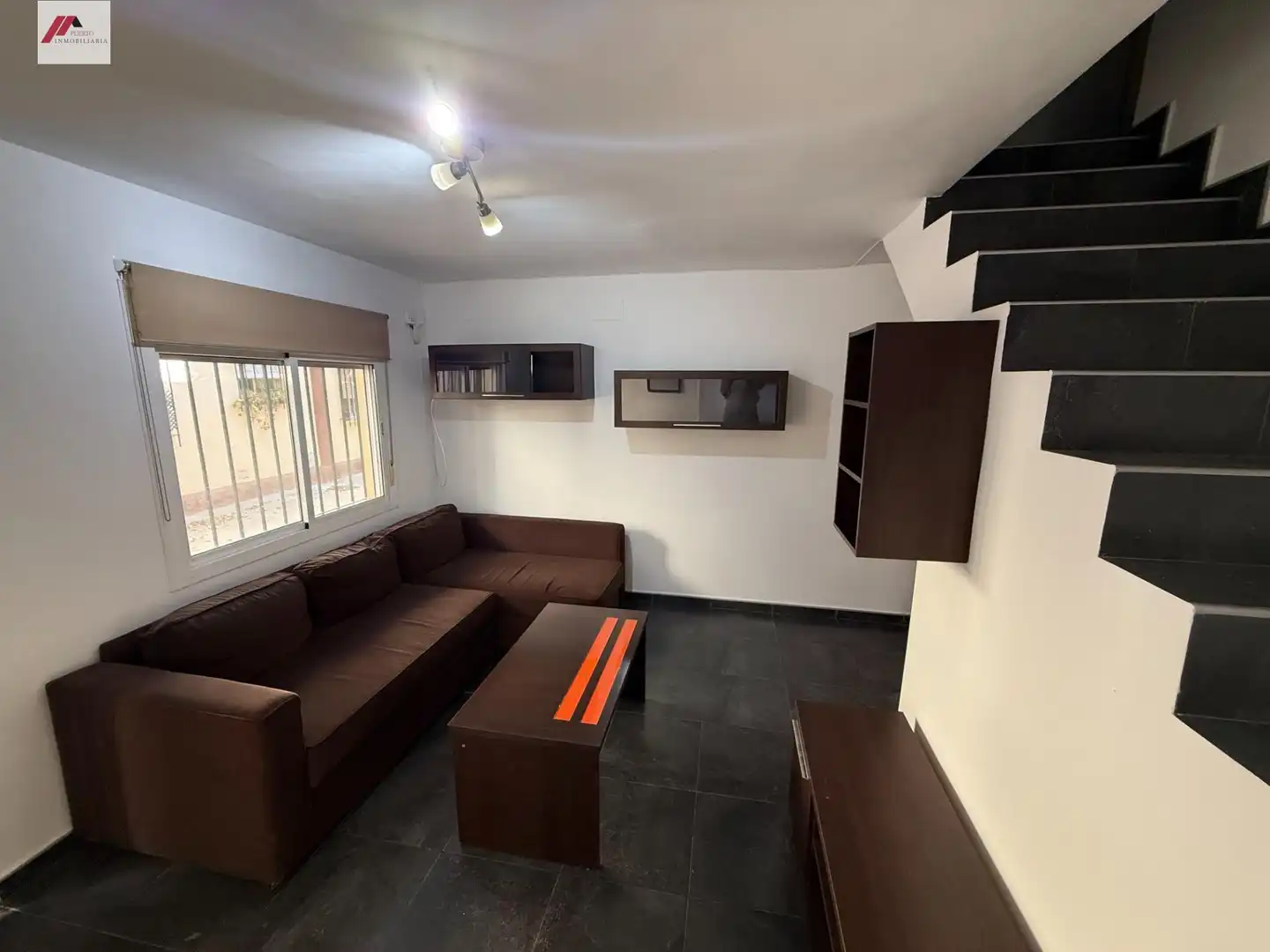 Sala d'estar de Dúplex en venda en El Puerto de Santa María amb Aire condicionat i Moblat
