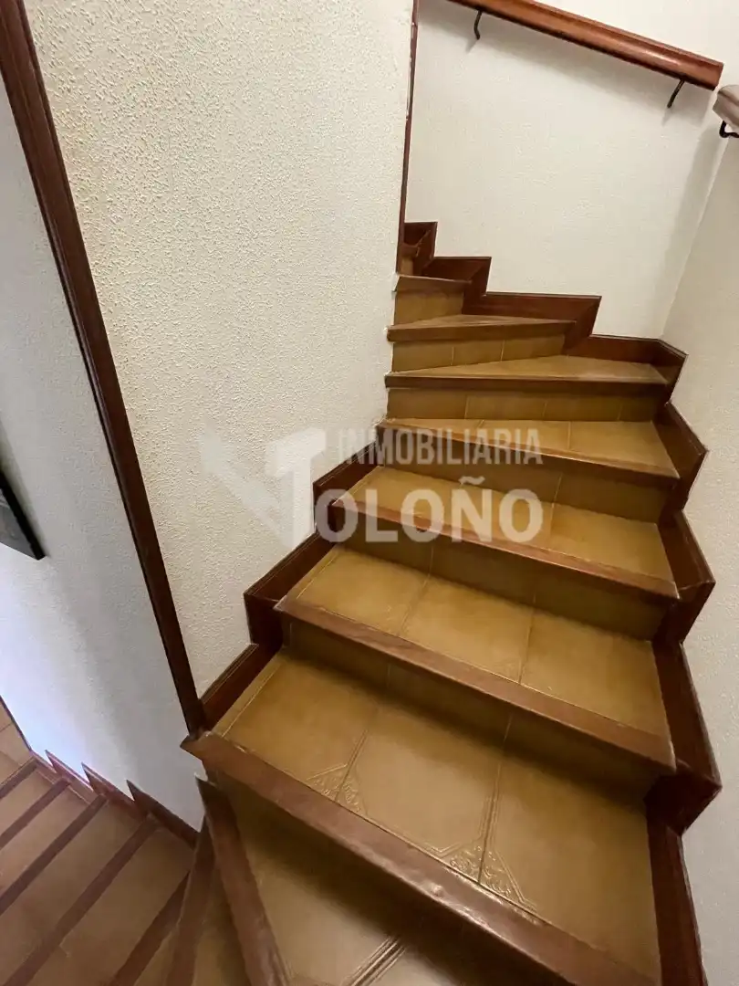 Casa o xalet en venda en Rodezno amb Calefacció, Jardí privat i Parquet