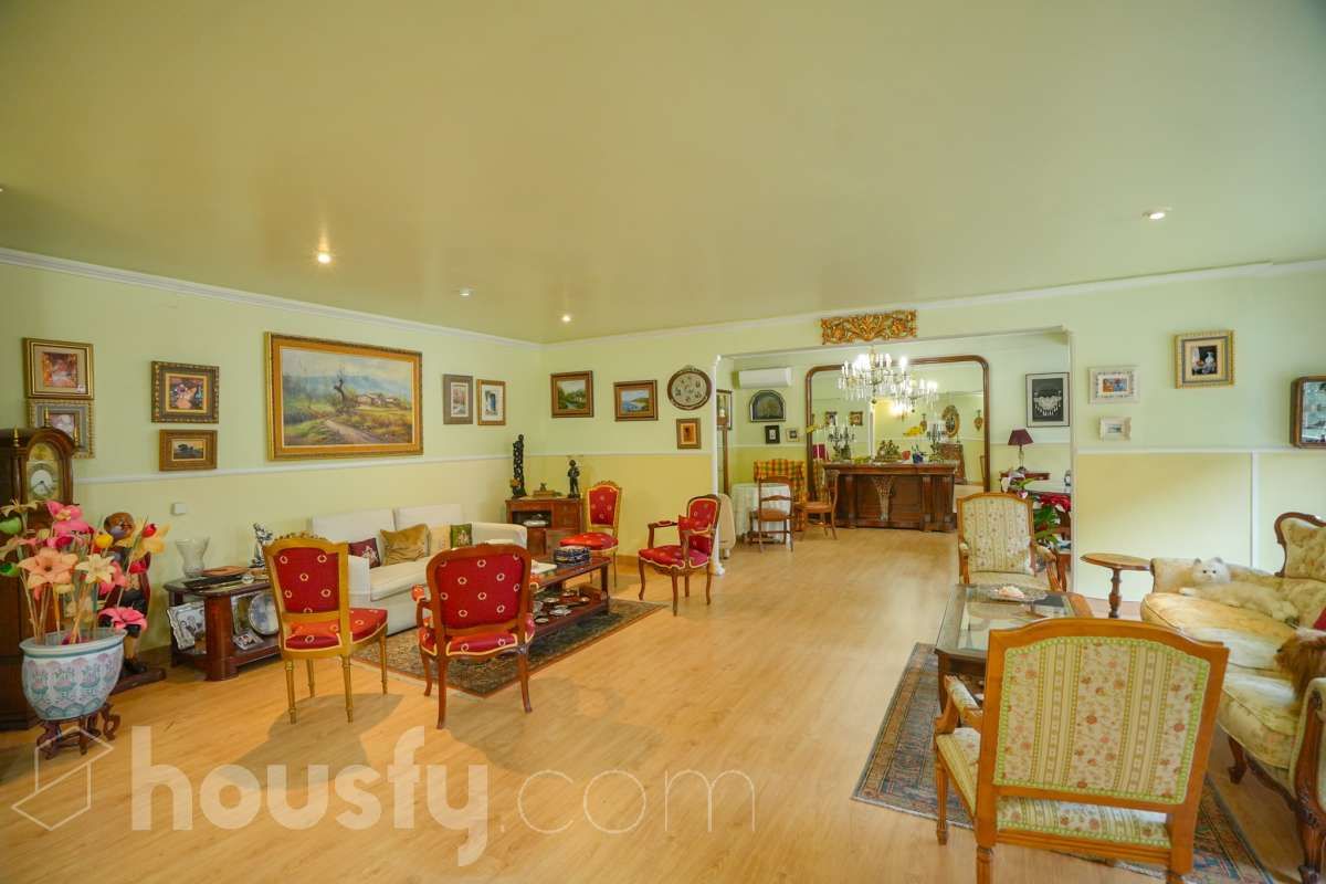 Sala d'estar de Pis en venda en  Madrid Capital amb Aire condicionat, Jardí privat i Terrassa