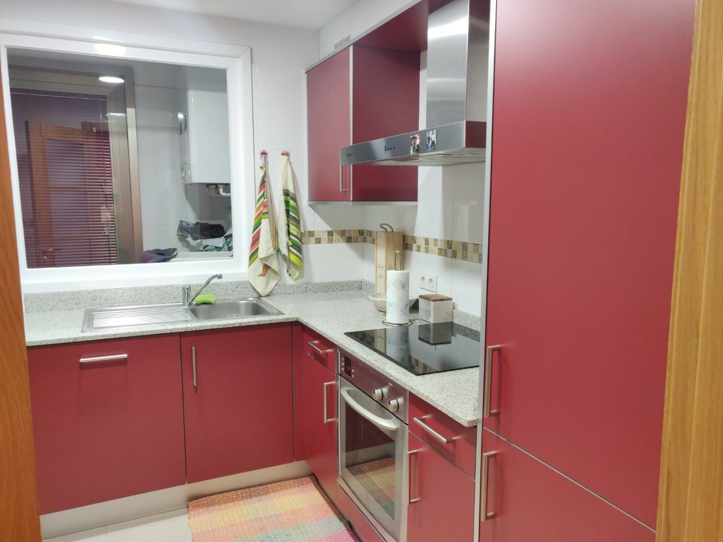 Kitchen of Apartment to rent in Oleiros