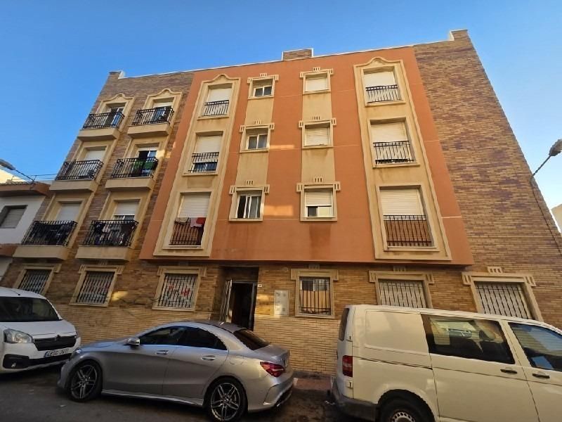 Vista exterior de Àtic en venda en Roquetas de Mar amb Traster