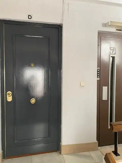Flat for rent in Madrid  with Air Conditioner, Heating and Furnished