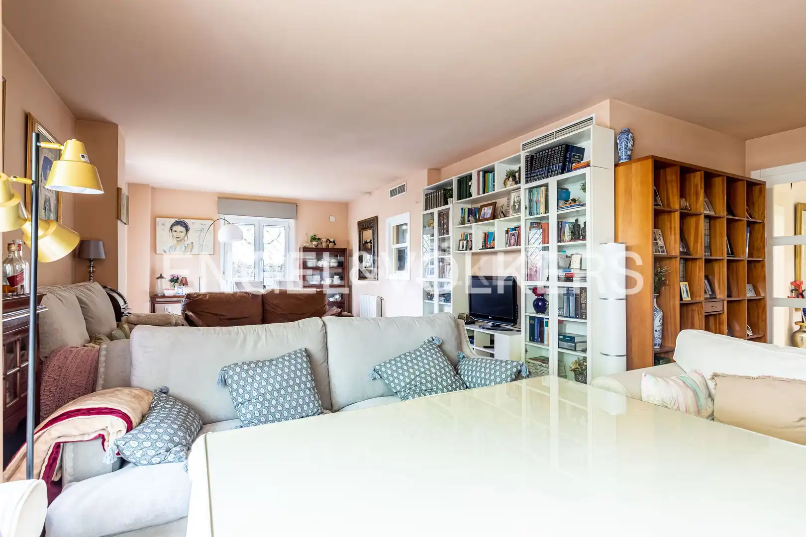 Sala de estar de Piso de alquiler en Sevilla con Aire acondicionado, Calefacción y Trastero
