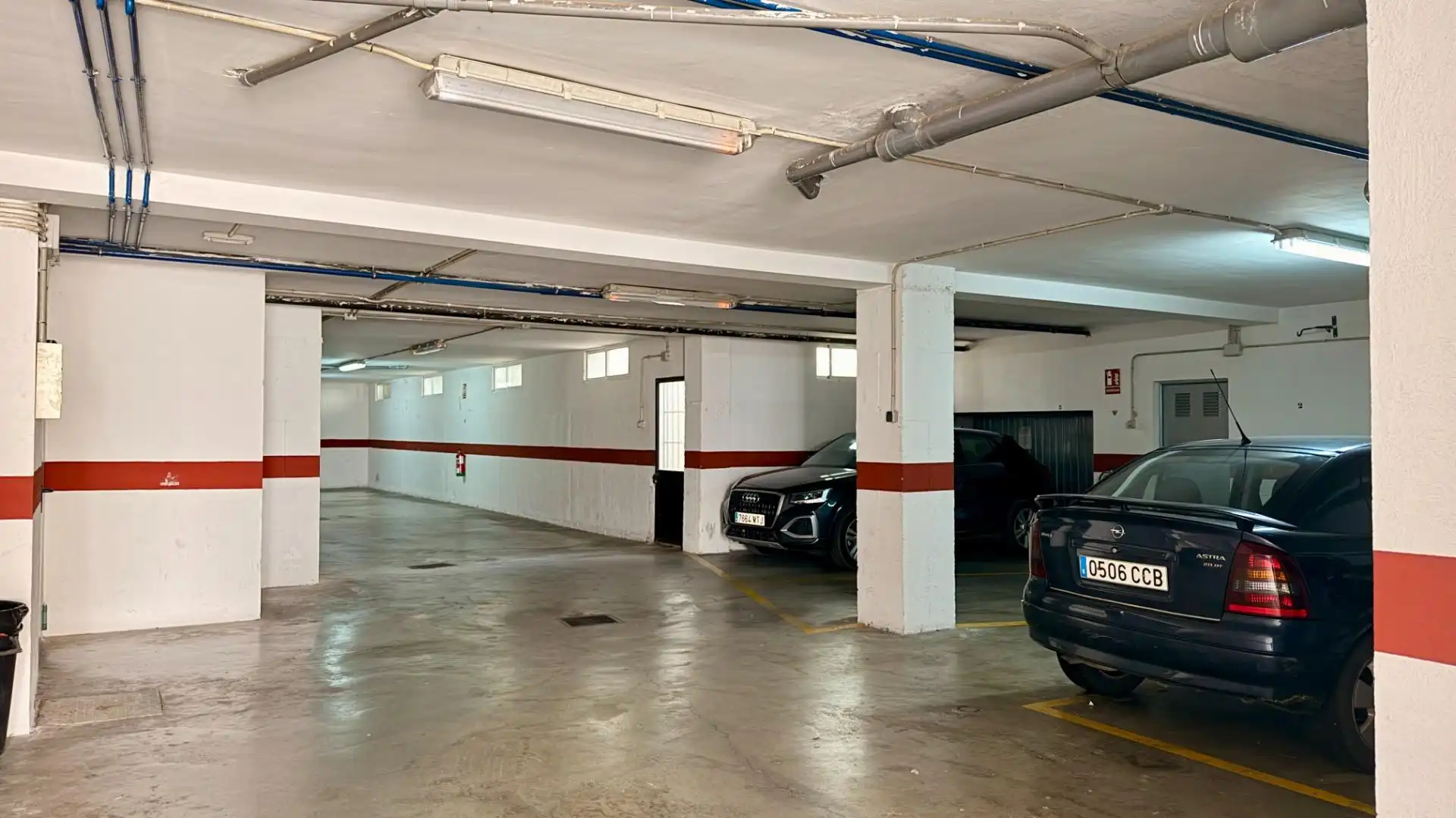Garage zur Miete in Calle REAL, La Zubia Ciudad