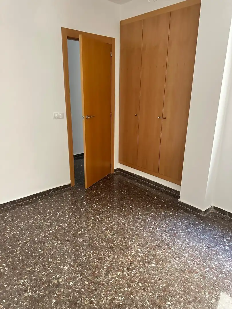 Piso con ascensor en venta en Casinos, imagen 8