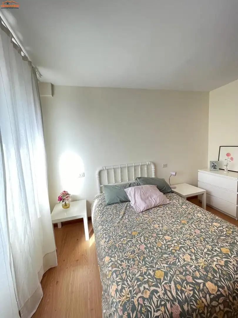 Habitación de Piso en venta en Tomiño con Calefacción, Terraza y Balcón