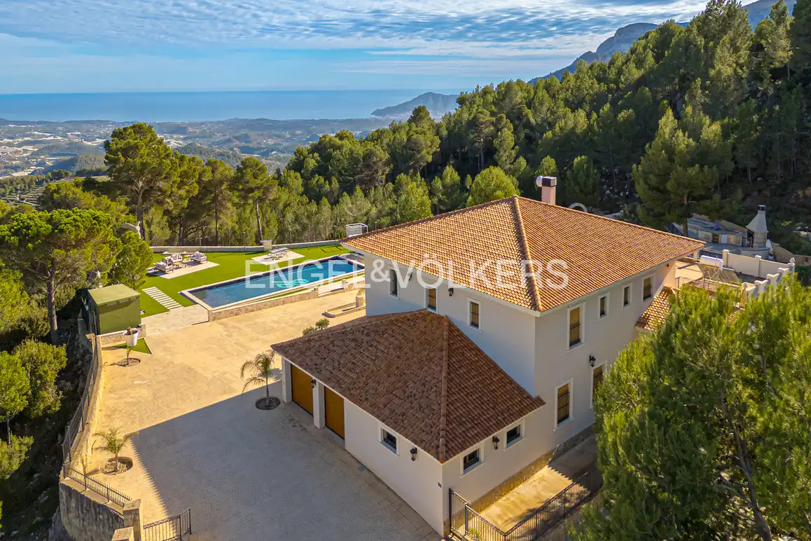 Exterior view of Houses for sale in El Castell de Guadalest  with Private garden, Swimming Pool and Jacuzzi