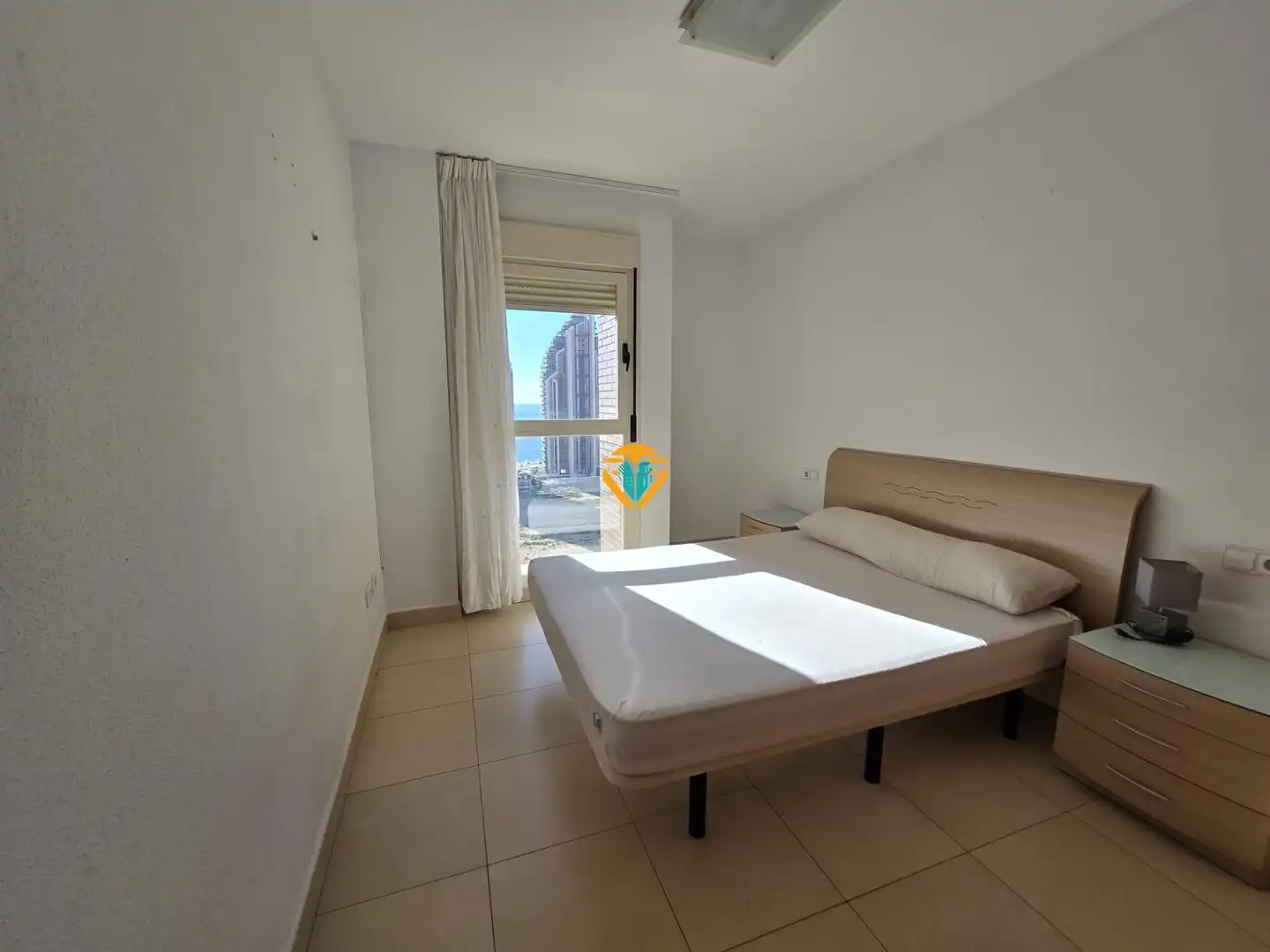 Habitación de Apartamento en venta en Benidorm con Aire acondicionado, Calefacción y Jardín privado
