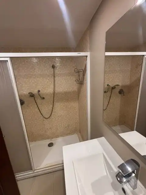 Badezimmer von Wohnungen zur Miete in Granada mit Klimaanlage, Heizung und Balkon
