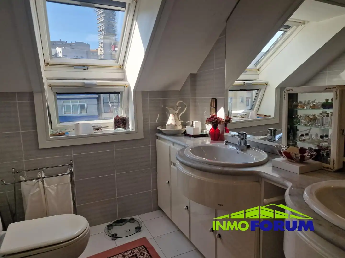 Bathroom of Attic for sale in A Coruña Capital   with Storage room