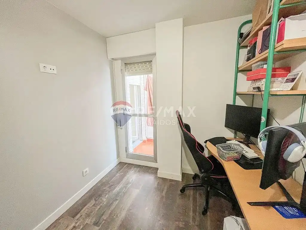 Bedroom of Flat for sale in Vigo   with Heating, Terrace and Storage room
