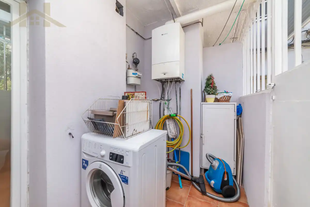 Flat for sale in Fuenlabrada  with Air Conditioner, Heating and Furnished