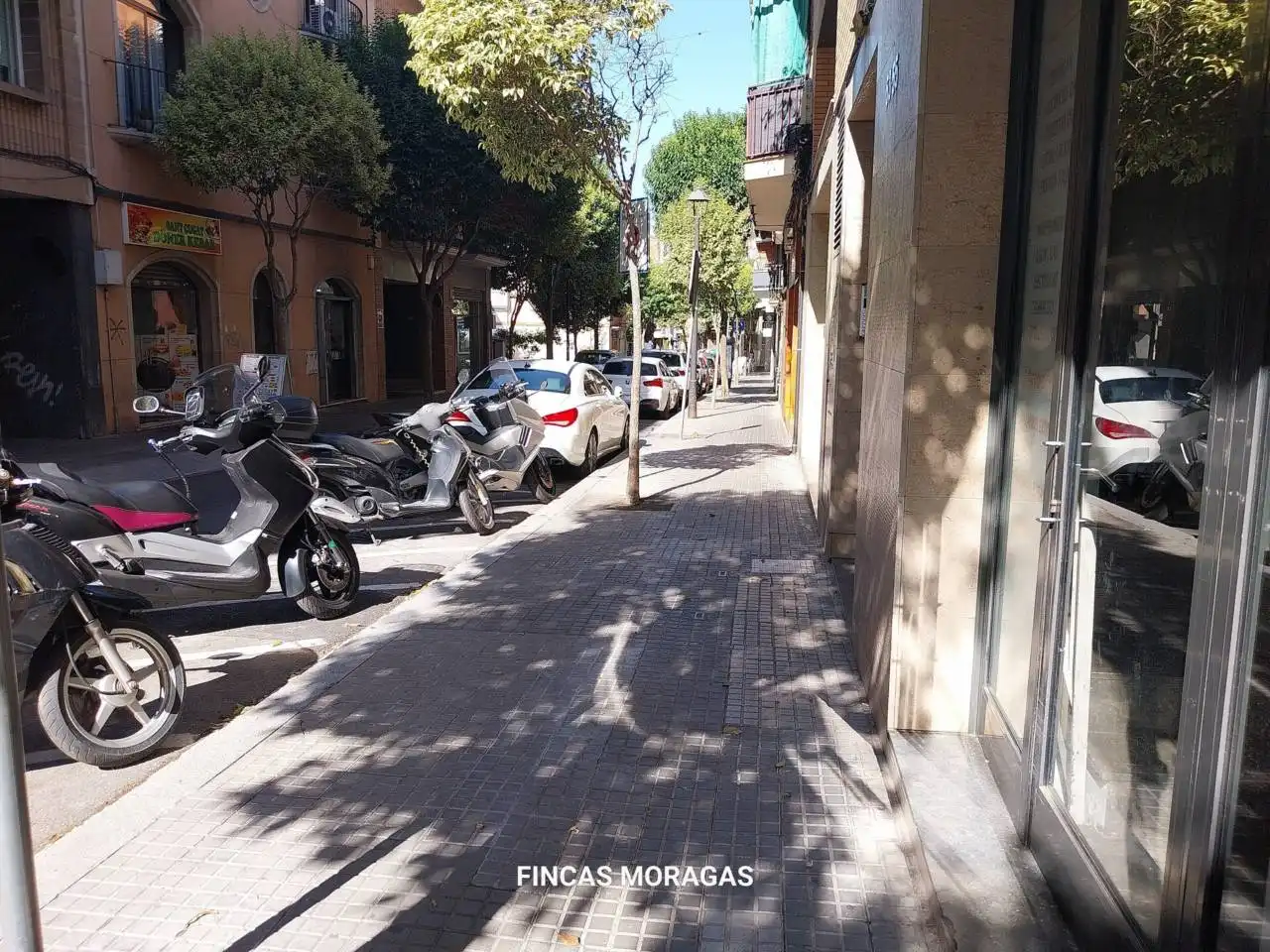 Vista exterior de Garatge en venda en Sant Cugat del Vallès