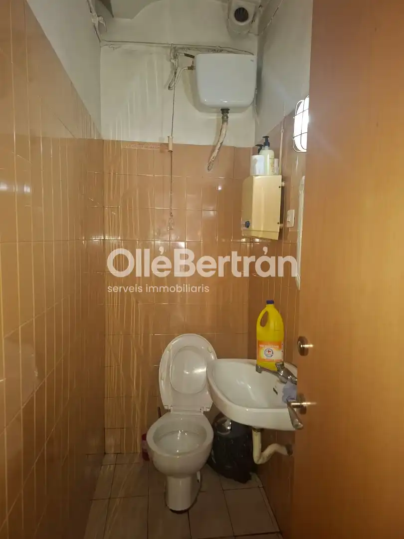 Bathroom of Commercial properties for rent in Sants - Montjuïc