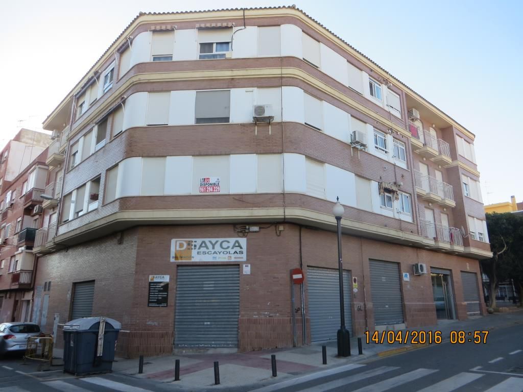 Vista exterior de Piso en venta en Torrent