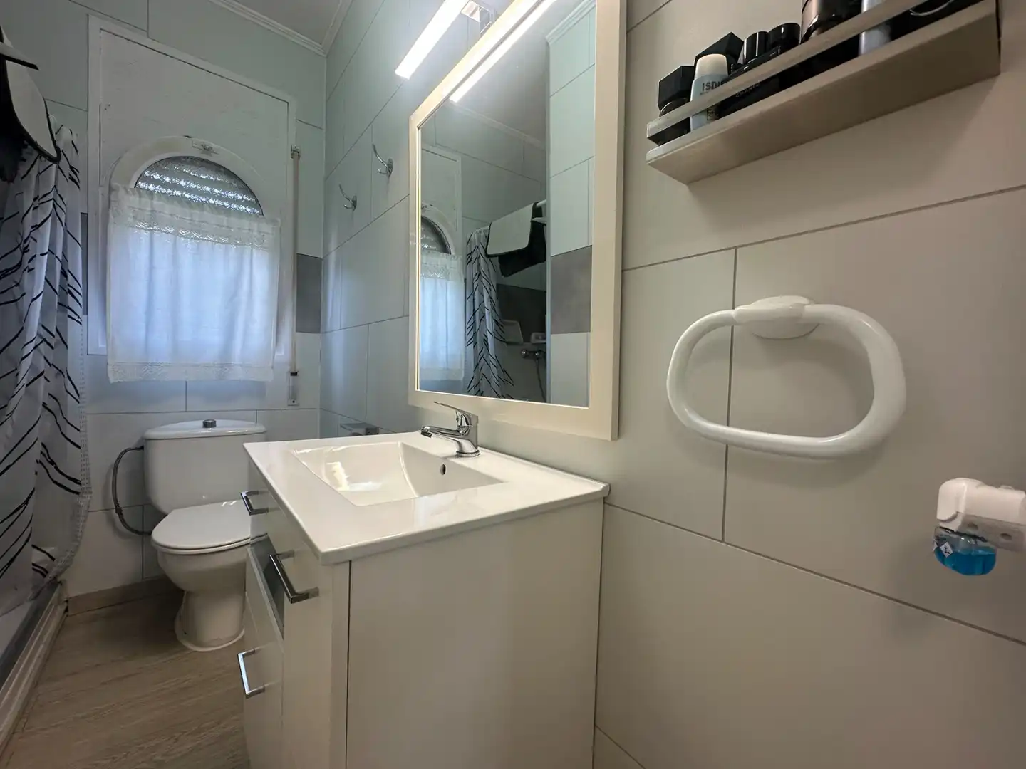Bany de Casa o xalet en venda en Mont-roig del Camp amb Aire condicionat, Jardí privat i Terrassa
