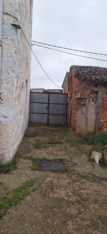 Casa-chalet en Venta en Moarves de Ojeda - CL BARGA            MOAR en Olmos de Ojeda