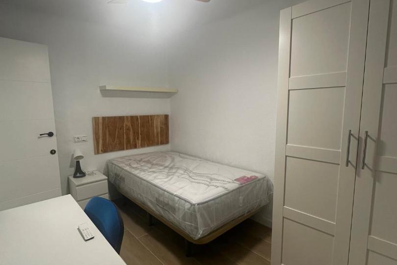 Photo 1 of Flat to rent in Avenida de Dílar, Barrio de Zaidín, Granada