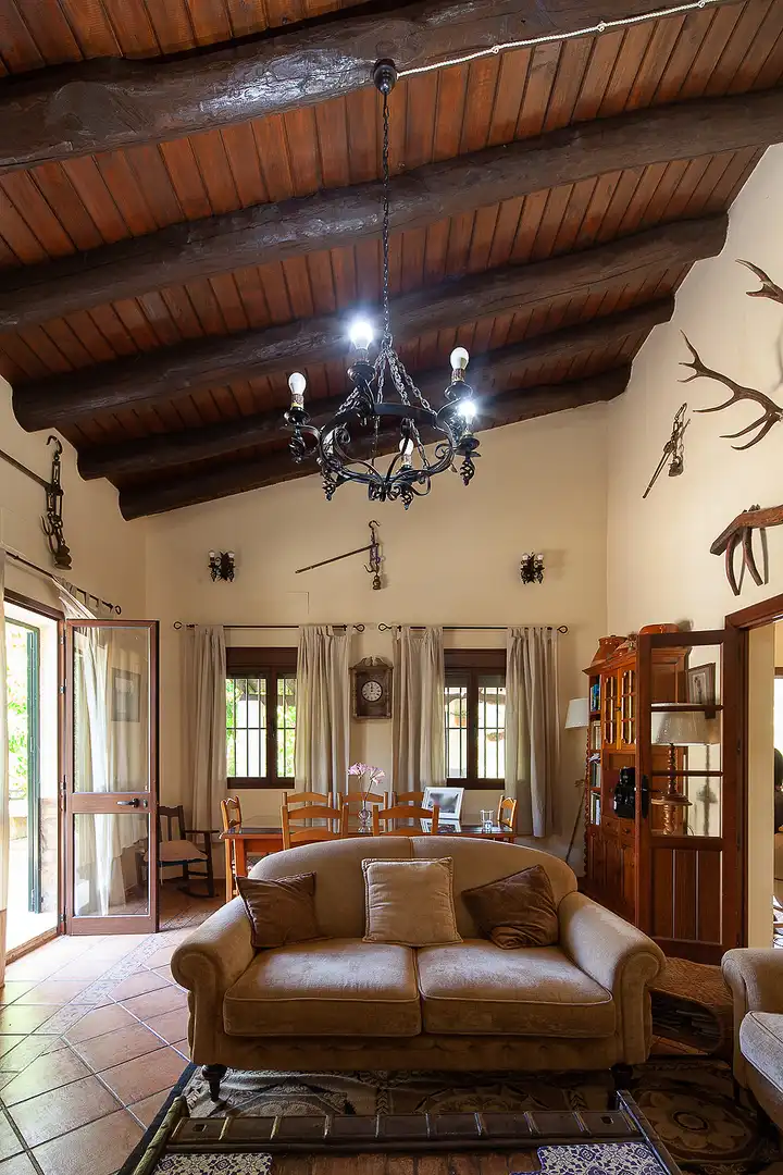 Comedor de Finca rústica en venta en Fuenteheridos con Aire acondicionado, Calefacción y Jardín privado