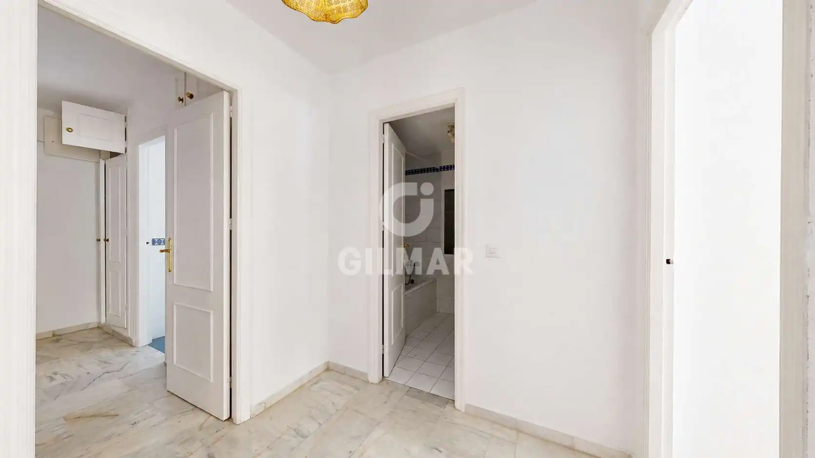 Casa adosada en venta en Fuengirola con Calefacción, Jardín privado y Piscina