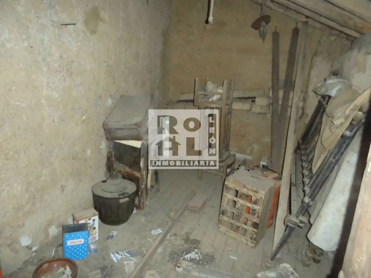 Casa o xalet en venda en Valdefresno amb Jardí privat