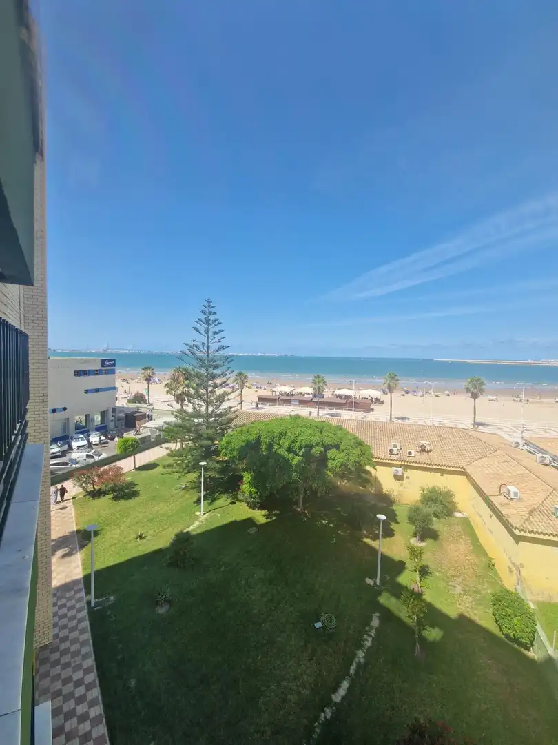 Flat with terrace for sale in Valdelagrana, imagen 35