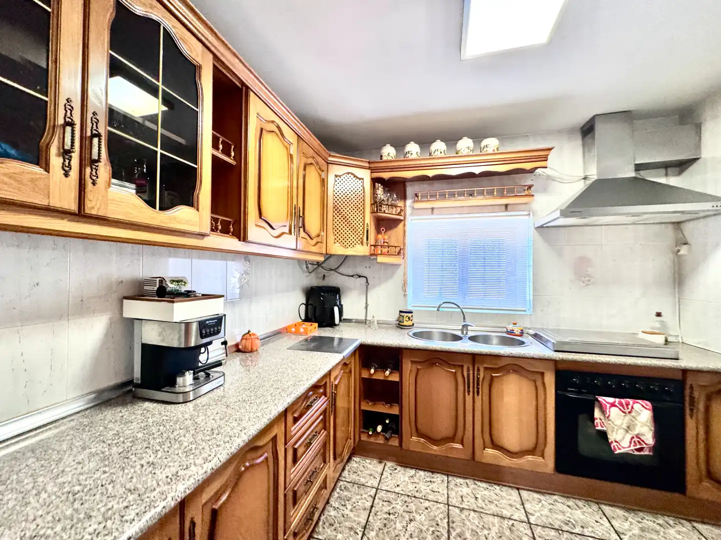 Cuina de Casa o xalet en venda en Ugíjar amb Terrassa, Traster i Moblat