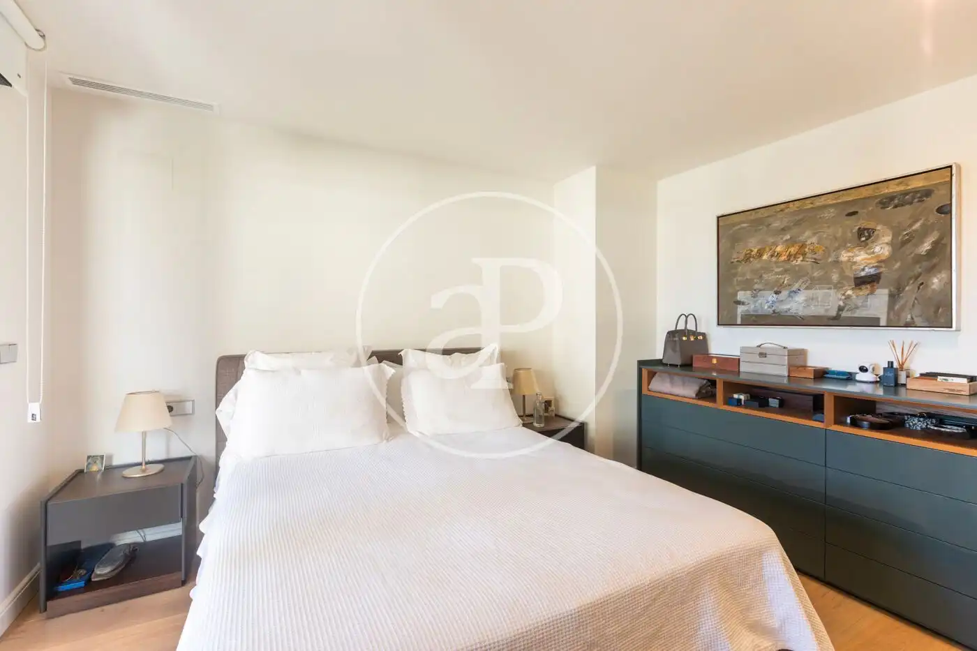 Bedroom of Flat for sale in Valencia  with Air Conditioner, Heating and Terrace