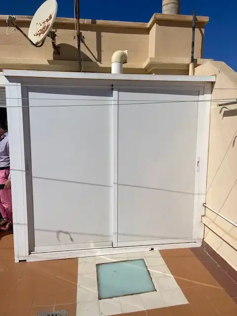 Vista exterior de Casa adosada en venta en Almería con Aire acondicionado, Calefacción y Terraza