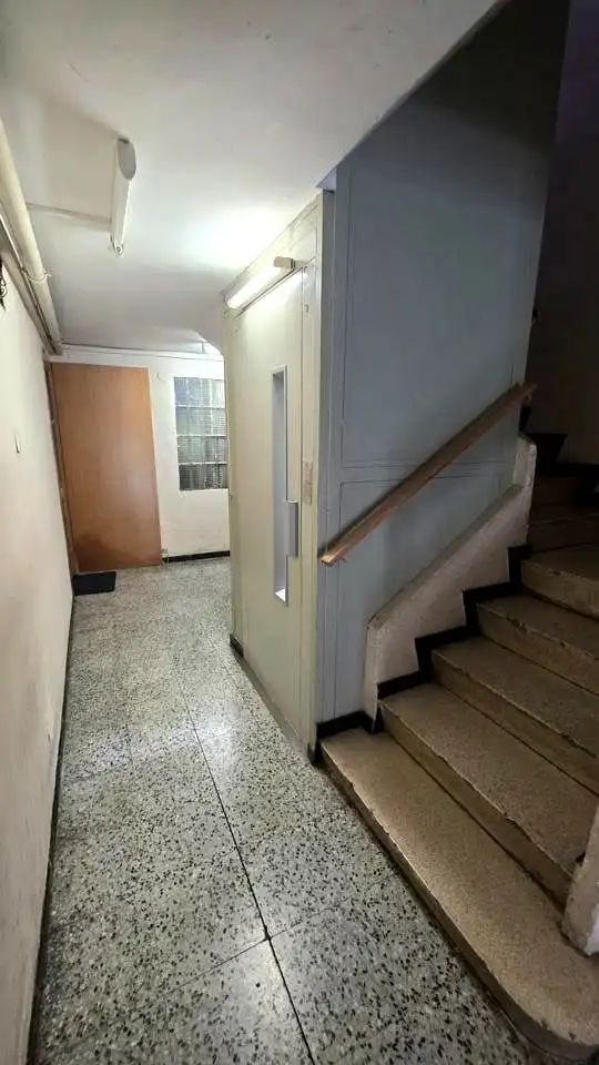Piso en venta en Terrassa con Aire acondicionado, Trastero y Balcón