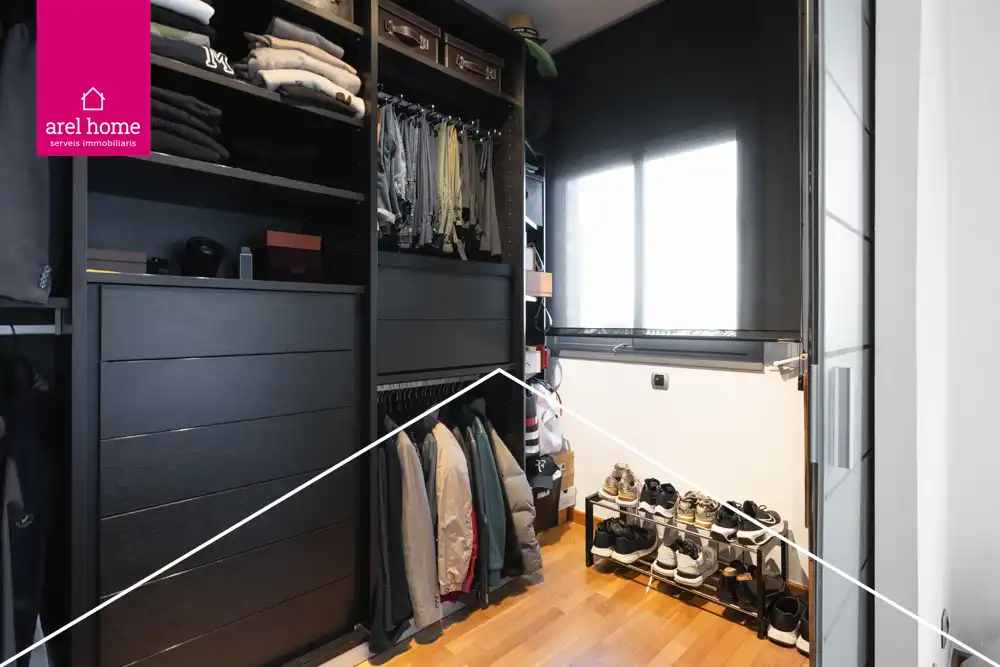 Habitación de Piso en venta en Sant Just Desvern con Calefacción, Parquet y Balcón