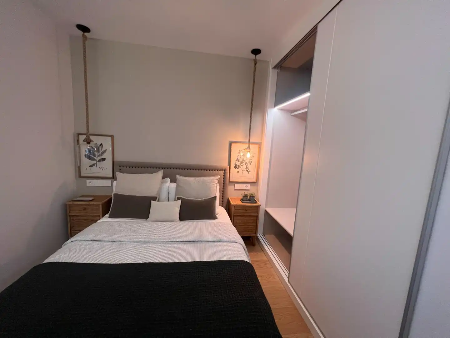 Habitación de Apartamento de alquiler en León Capital  con Calefacción, Parquet y Amueblado