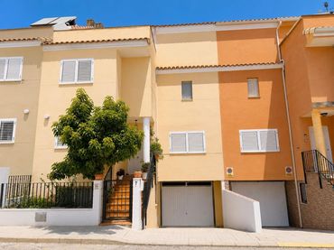 Maison mitoyenne à vendre à ARTEMISA
