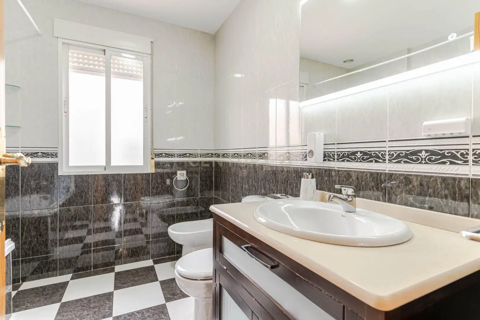 Baño de Casa o chalet en venta en Maracena con Aire acondicionado, Trastero y Horno