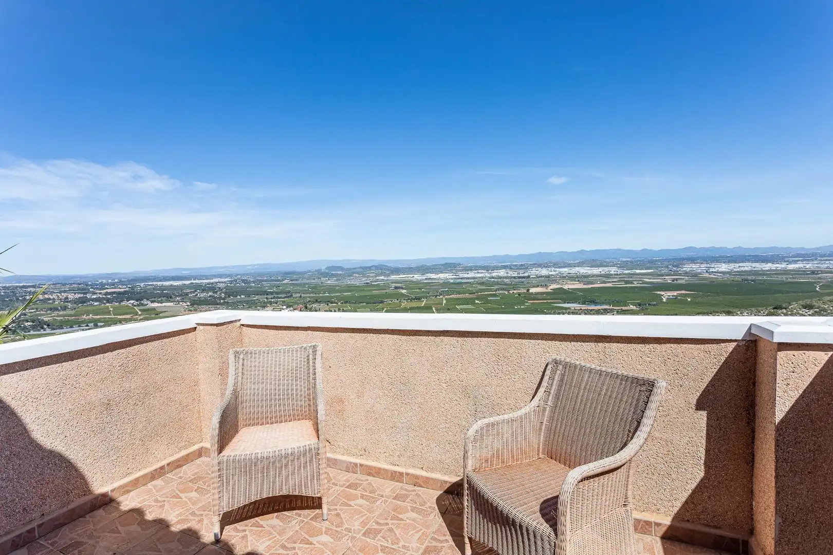 Terraza de Casa o chalet en venta en Chiva con Terraza y Piscina comunitaria