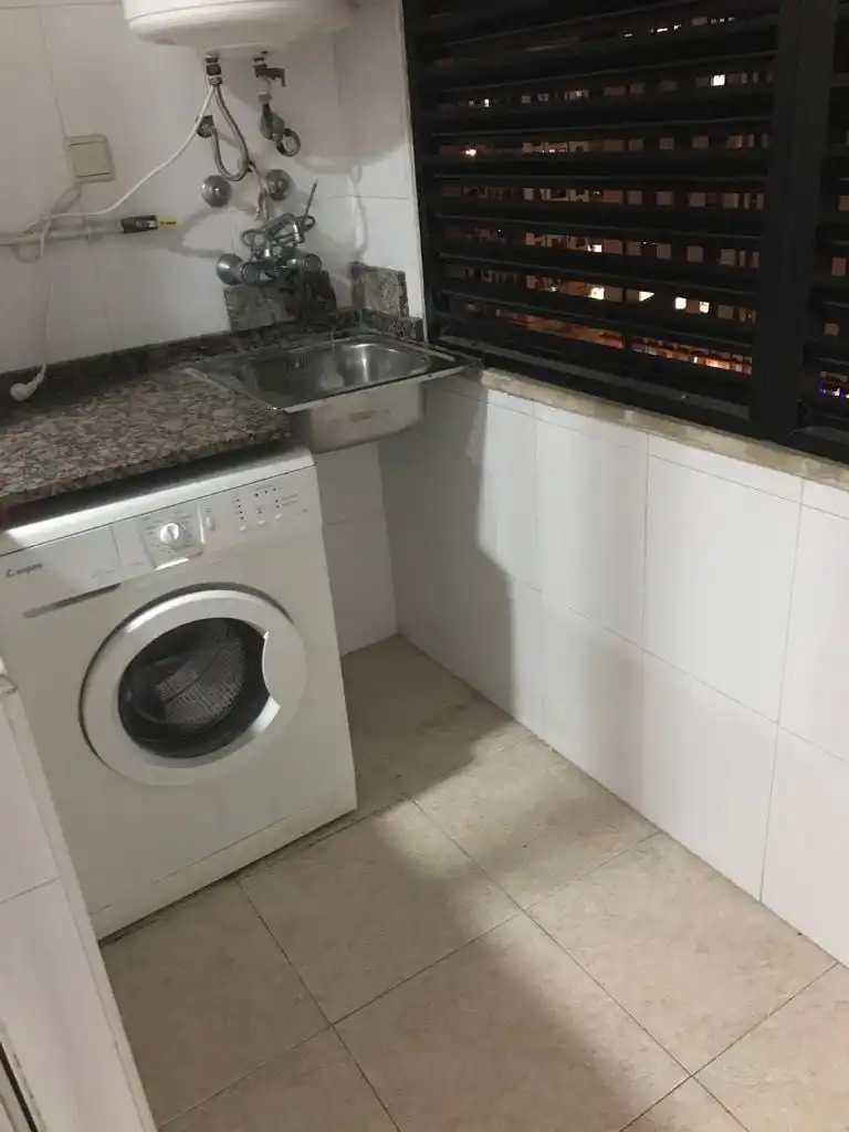 Cuina de Pis de lloguer en Valencia amb Aire condicionat, Calefacció i Moblat