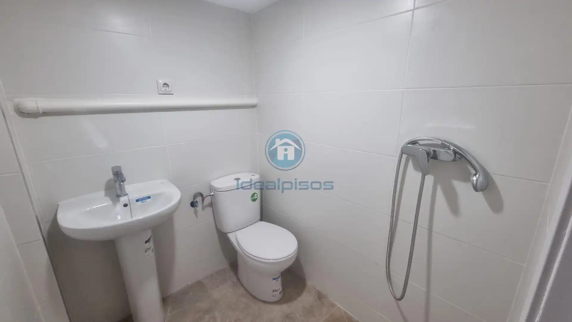 Local comercial en venda a Florida - Ciudad de Asís, imagen 7