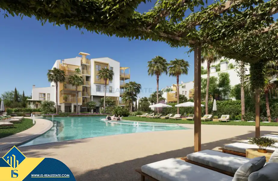 Flat with pool for sale in Las Marinas / Les Marines