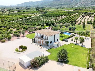Casa rustica con piscina in vendita a Sanet y Negrals