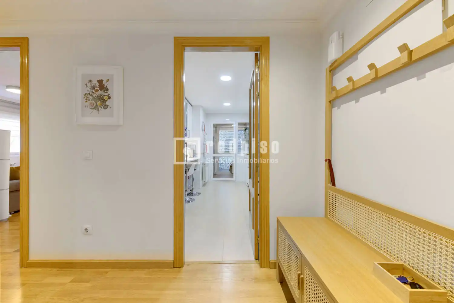 Wohnung zum Verkauf in Boadilla del Monte mit Klimaanlage, Heizung und Privatgarten
