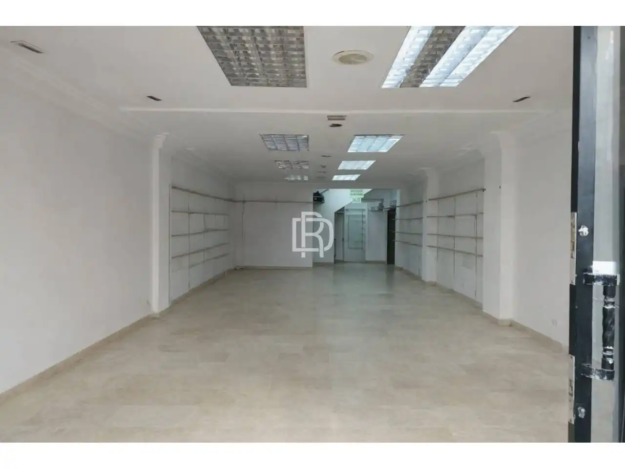 Gewerbefläche zum Verkauf in Calle Hoya 36, imagen 3