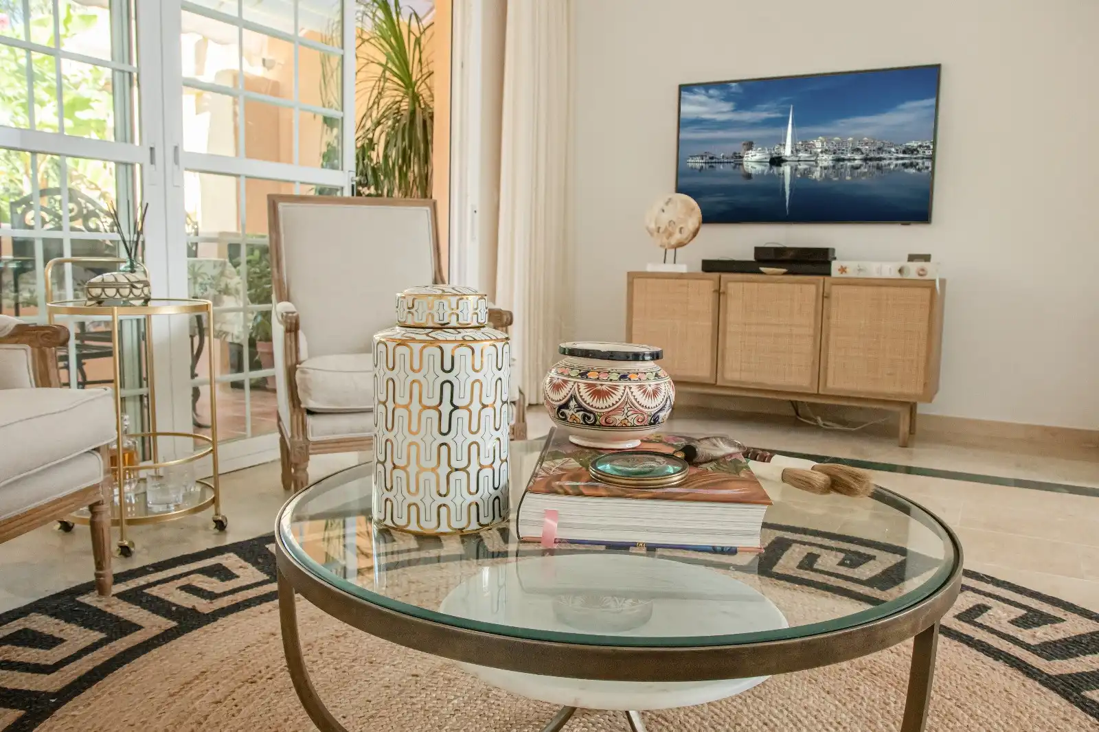 Living room of Detached homes for rent in Marbella  with Air Conditioner, Terrace and Storage room