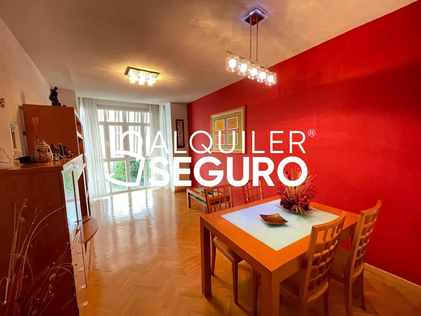 Vista exterior de Piso de alquiler en Madrid con Calefacción, Trastero y Piscina
