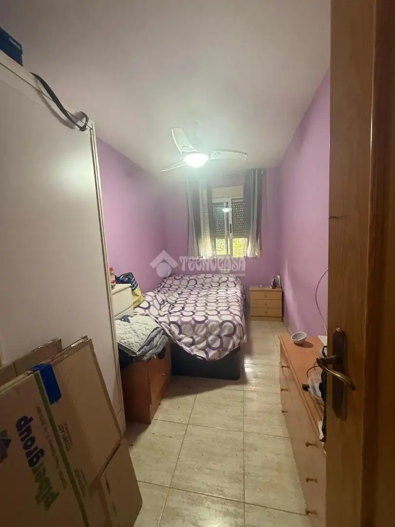Dormitori de Pis en venda en Alicante / Alacant amb Terrassa i Balcó