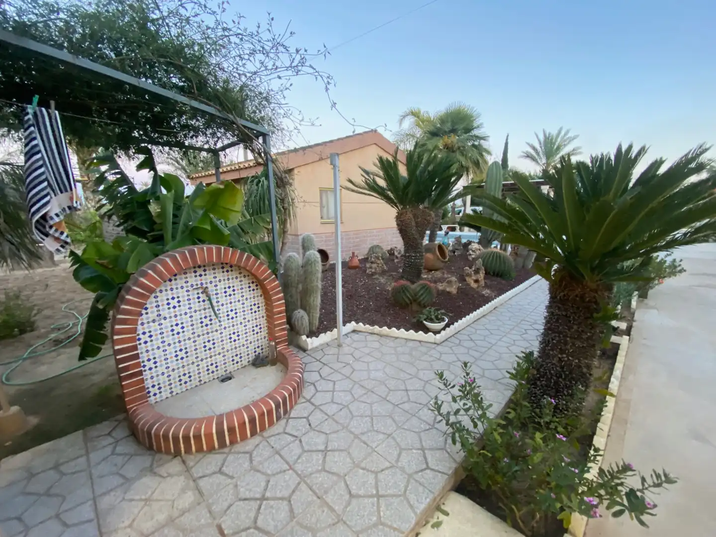 Jardí de Finca rústica en venda en Elche / Elx amb Jardí privat, Terrassa i Piscina