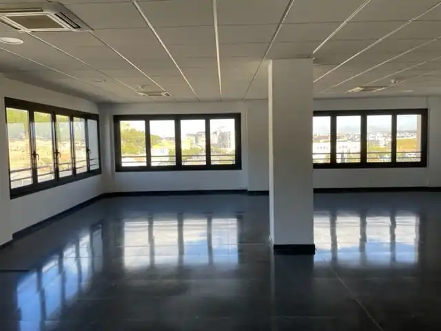 Oficina de alquiler en Lleida con Aire acondicionado