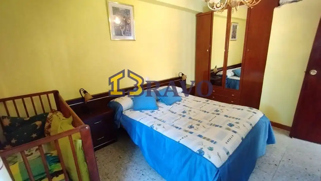Dormitori de Casa o xalet en venda en Valle de Tobalina amb Calefacció, Jardí privat i Moblat